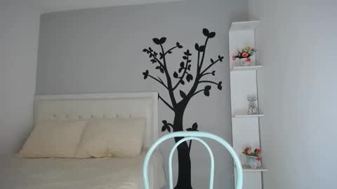 Sara online show from October 23, 2025, 2:11 am