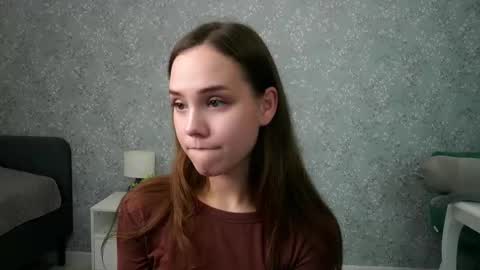 Snapshot of sara_whooops chatting on October 3, 2025, 7:11 pm Im Sara online show from October 3, 2025, 7:11 pm