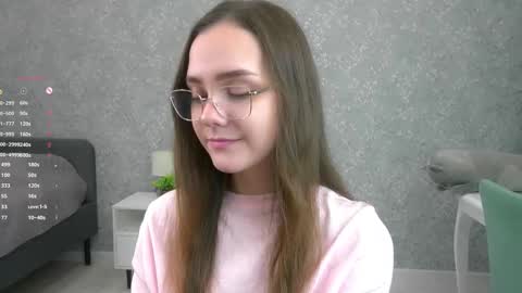 Snapshot of sara_whooops chatting on November 15, 2025, 7:21 pm Im Sara online show from November 15, 2025, 7:21 pm