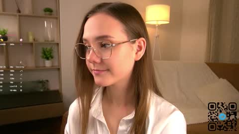 Snapshot of sara_whooops chatting on January 13, 2026, 5:29 pm Im Sara online show from January 13, 2026, 5:29 pm