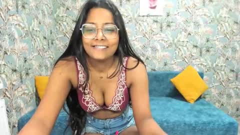 Snapshot of saraa_jayy chatting on September 29, 2025, 6:51 am saraa_jayy online show from September 29, 2025, 6:51 am