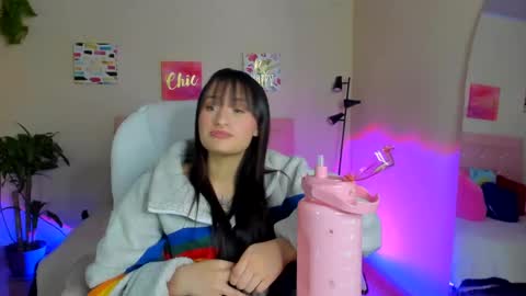 Snapshot of saraa_ramirez chatting on December 18, 2024, 7:36 am Sarah Ramirez online show from December 18, 2024, 7:36 am