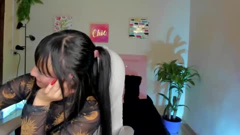 Snapshot of saraa_ramirez chatting on February 26, 2025, 2:57 pm Sarah Ramirez online show from February 26, 2025, 2:57 pm