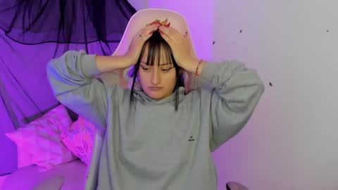 Snapshot of saraa_ramirez chatting on February 27, 2025, 8:42 pm Sarah Ramirez online show from February 27, 2025, 8:42 pm