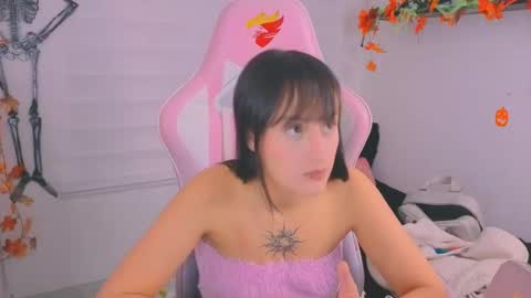 Snapshot of saraa_ramirez chatting on October 26, 2025, 11:53 pm Sarah Ramirez online show from October 26, 2025, 11:53 pm