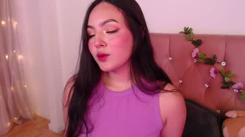 Snapshot of saraa_swett chatting on February 6, 2025, 5:40 pm online show from February 6, 2025, 5:40 pm