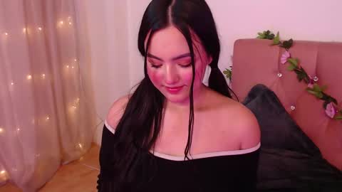 Snapshot of saraa_swett chatting on February 12, 2025, 9:22 pm online show from February 12, 2025, 9:22 pm