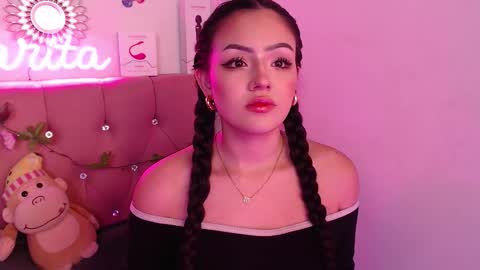 Snapshot of saraa_swett chatting on October 24, 2025, 4:03 pm online show from October 24, 2025, 4:03 pm