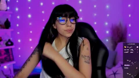 Sara online show from December 16, 2025, 8:25 pm