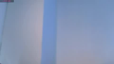 saraaguzman online show from April 10, 2026, 7:51 pm