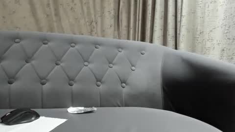 Queen Ssaraah online show from April 15, 2026, 6:59 pm