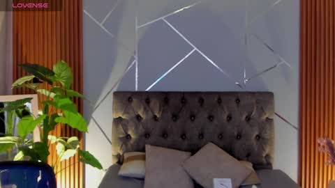 Snapshot of saraandsofi02 chatting on December 30, 2024, 2:20 am sofia gomez420 online show from December 30, 2024, 2:20 am