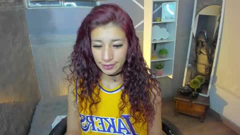 Snapshot of saraandsofi02 chatting on January 8, 2025, 6:52 am sofia gomez420 online show from January 8, 2025, 6:52 am