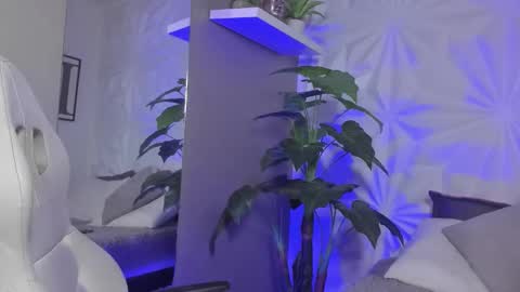 sofia gomez420 online show from November 21, 2025, 5:17 am