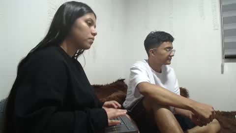 Snapshot of saraandthomas chatting on January 9, 2025, 5:55 am sara and thomas online show from January 9, 2025, 5:55 am