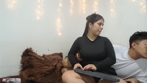 Snapshot of saraandthomas chatting on January 11, 2025, 5:41 am sara and thomas online show from January 11, 2025, 5:41 am