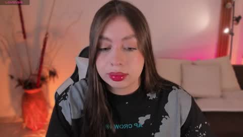 sara cavali online show from April 14, 2026, 5:19 pm