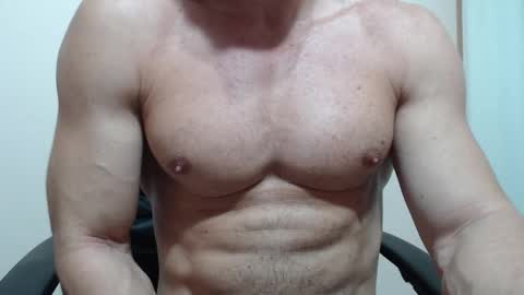 saradorj92 online show from February 12, 2026, 2:39 am