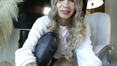 CALL ME LOVE SARITA online show from October 3, 2025, 6:38 pm