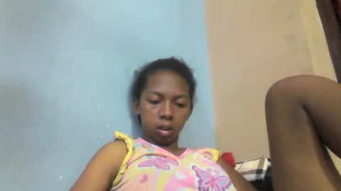 Snapshot of sarah146341 chatting on April 23, 2026, 6:43 pm sarah146341 online show from April 23, 2026, 6:43 pm