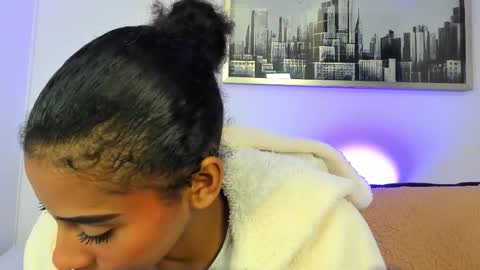 sarah_ashbourne online show from November 20, 2025, 1:11 pm