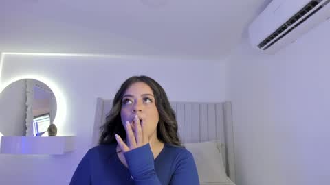 Sarah Bonneth online show from January 23, 2025, 10:54 am