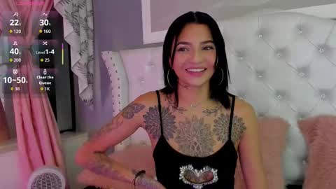 Snapshot of sarah_curtis chatting on November 17, 2025, 2:50 am Sarah online show from November 17, 2025, 2:50 am