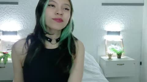 Sarah online show from May 28, 2026, 1:19 pm