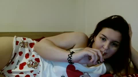 Sarah online show from March 9, 2025, 4:00 pm