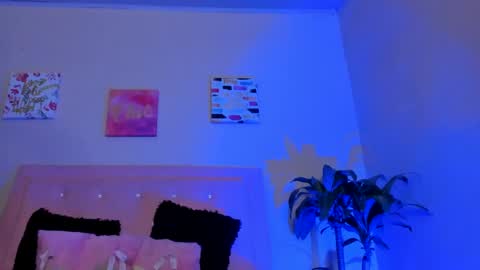 Snapshot of sarah_ramirez777 chatting on February 22, 2025, 11:35 am Sarah Ramirez online show from February 22, 2025, 11:35 am