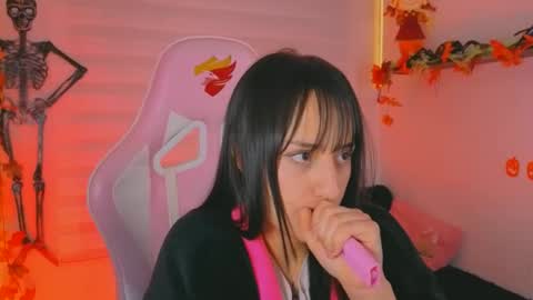 Snapshot of sarah_ramirez777 chatting on October 16, 2025, 8:15 am Sarah Ramirez online show from October 16, 2025, 8:15 am