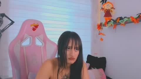 Snapshot of sarah_ramirez777 chatting on October 27, 2025, 11:58 am Sarah Ramirez online show from October 27, 2025, 11:58 am