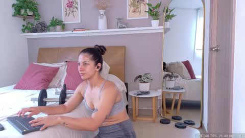 sarah_rayy online show from April 15, 2026, 7:58 pm