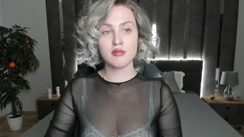 Snapshot of sarah_soul chatting on December 2, 2024, 4:09 am Sarah online show from December 2, 2024, 4:09 am