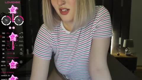 Snapshot of sarah_soul chatting on December 9, 2024, 7:17 am Sarah online show from December 9, 2024, 7:17 am