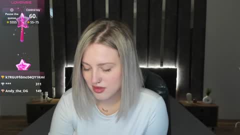 Snapshot of sarah_soul chatting on February 1, 2025, 4:03 am Sarah online show from February 1, 2025, 4:03 am
