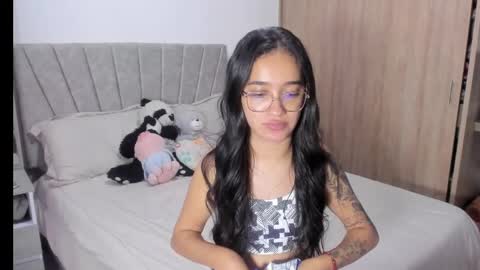 Snapshot of sarah_stone15 chatting on April 16, 2026, 1:39 am Sarah online show from April 16, 2026, 1:39 am
