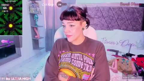 Snapshot of sarah_stoner chatting on March 1, 2025, 7:37 pm Loren online show from March 1, 2025, 7:37 pm