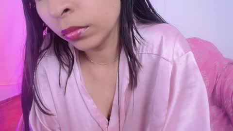 sarahajhoness online show from April 1, 2026, 7:55 pm