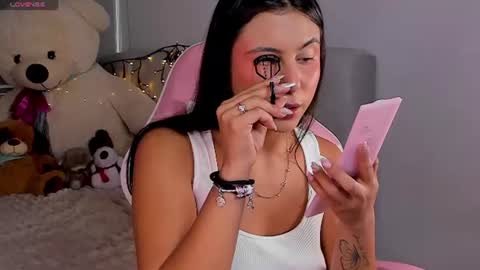 sarahcute14 online show from June 24, 2026, 1:43 pm