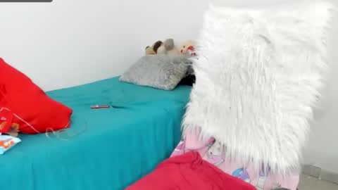 Sarah online show from February 15, 2026, 2:03 pm