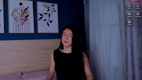 Snapshot of sarahmiler_ chatting on September 18, 2025, 11:45 am Sarah online show from September 18, 2025, 11:45 am