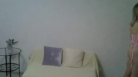 Snapshot of sarahphelps chatting on October 24, 2025, 9:22 pm sarahphelps online show from October 24, 2025, 9:22 pm