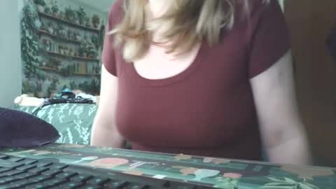 Sarah online show from May 26, 2026, 8:16 pm