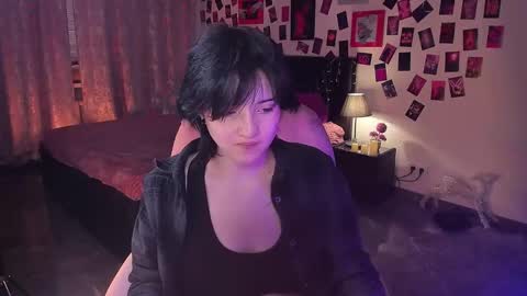 Sarah online show from March 19, 2026, 10:41 am