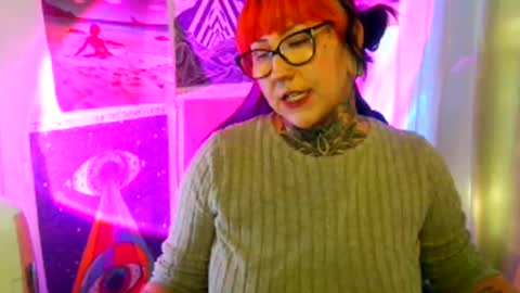 Snapshot of saraht666 chatting on October 9, 2025, 10:30 pm Sarah T online show from October 9, 2025, 10:30 pm