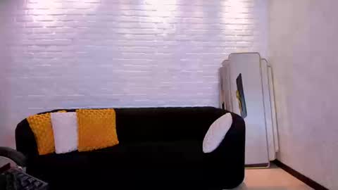 Sarah  independent model online show from September 25, 2025, 4:16 am