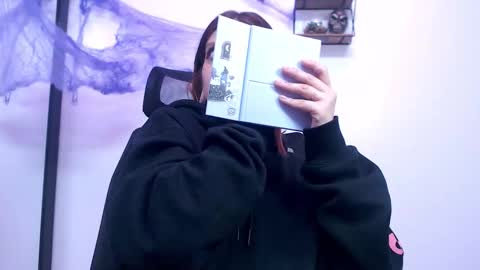 SARAI online show from October 26, 2025, 1:06 pm