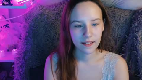 Snapshot of sarakaell chatting on December 10, 2024, 1:43 am Sara online show from December 10, 2024, 1:43 am
