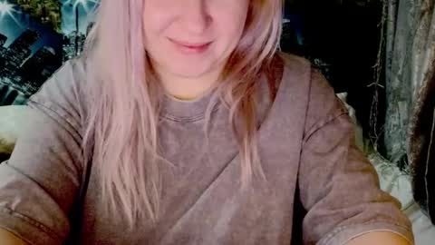 Snapshot of sarakatherin chatting on December 28, 2024, 8:36 pm Sara online show from December 28, 2024, 8:36 pm